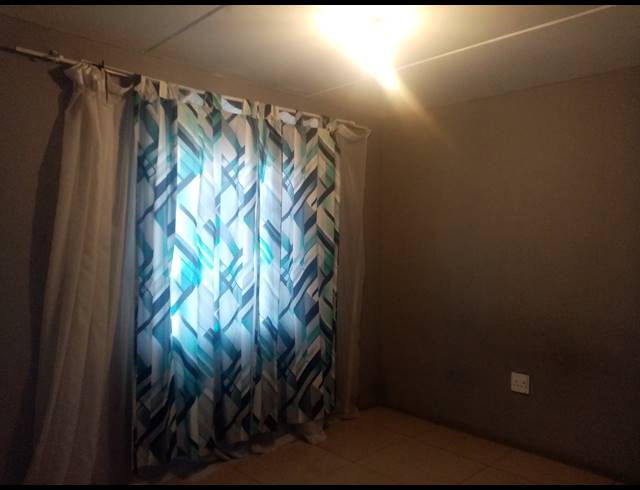 2 BEDROOM FLAT FOR SALE IN DEVON